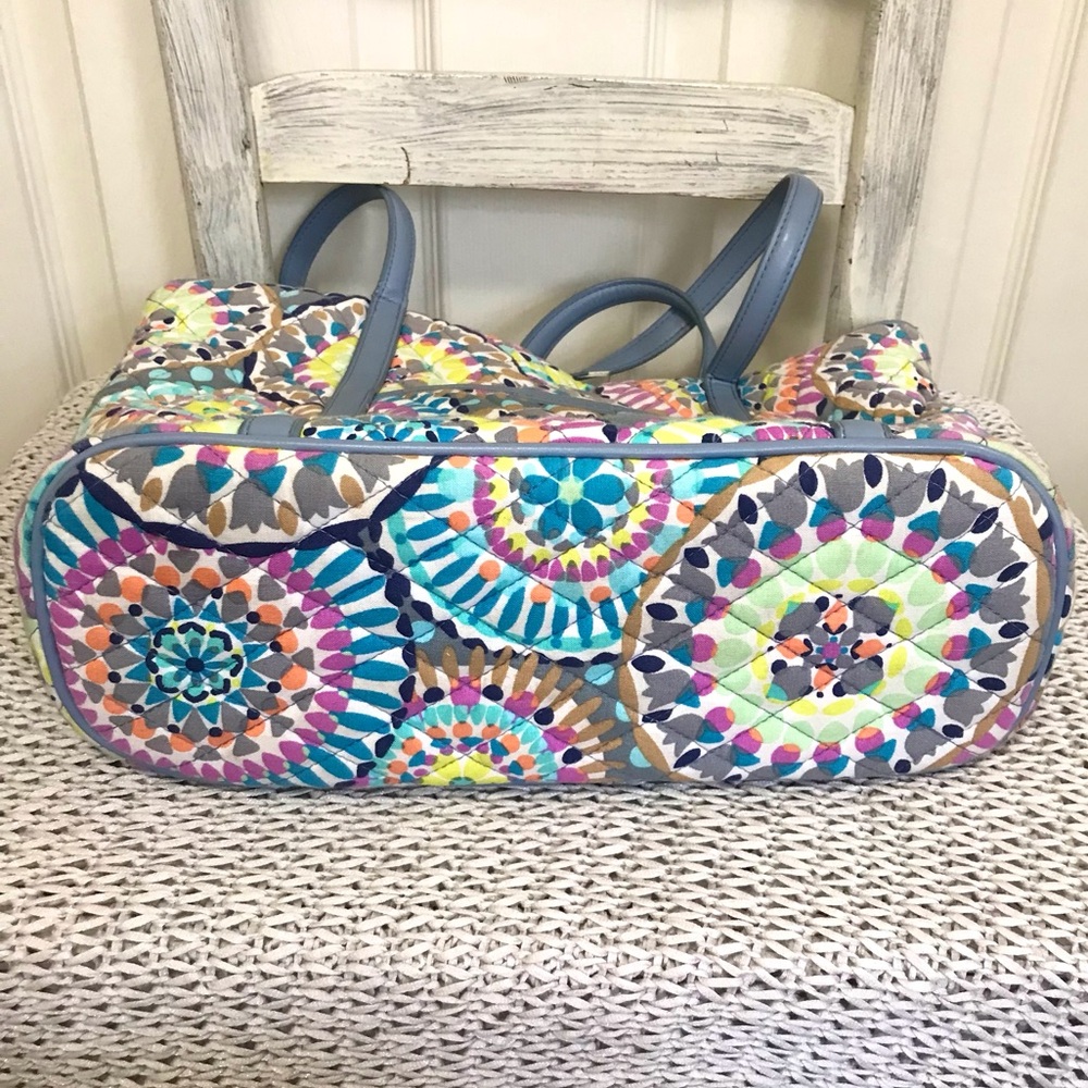Vera Bradley Tote Sunny Medallion - Picture 13 of 16
